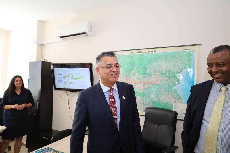 President of the World Meteorological Organization Abdullah Al Mandous visited NIMH - 3