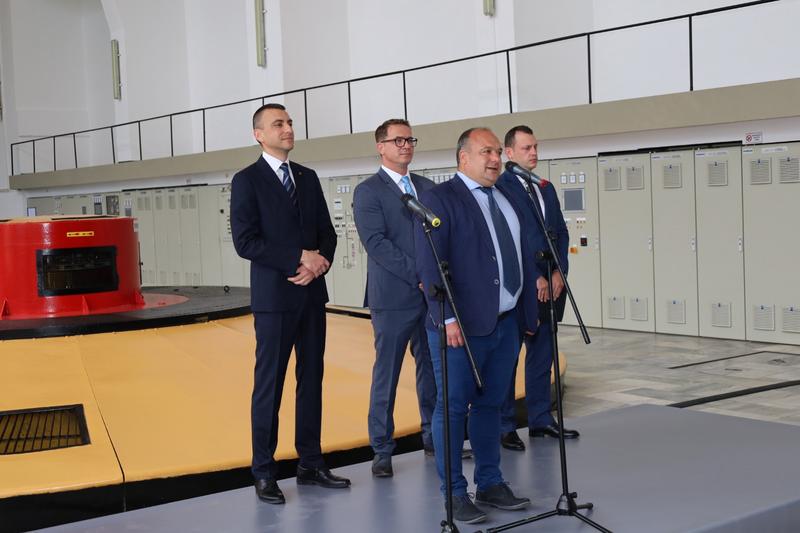 Minister Petar Dimitrov participated in the launch of the renovated hydroelectric power plant “Sestrimo” - 4