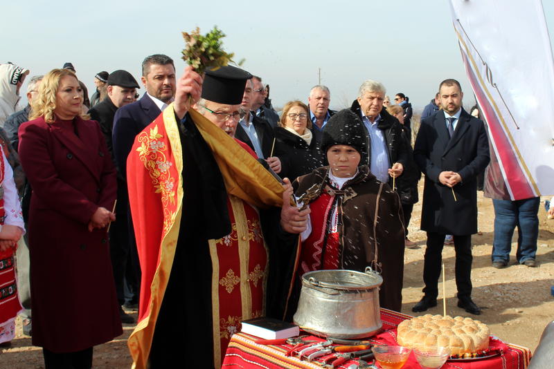 On Trifon Zarezan, Minister Manol Genov awarded the first prize for good wine in Brestovitsa - 5